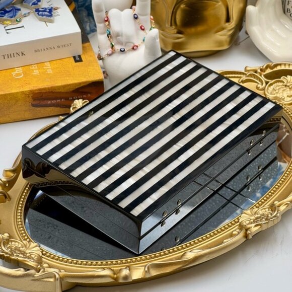🆕 LULU GUINNESS 🧿 NWT Cassie Striped Black & Mother of Pearl Perspex Clutch - Picture 15 of 15